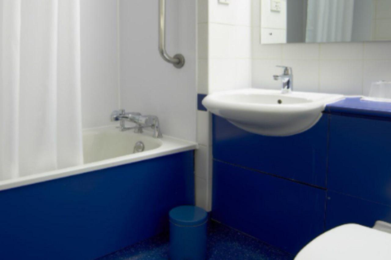 Travelodge Barnsley Bagian luar foto