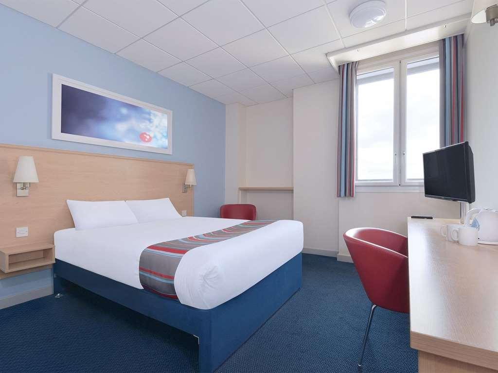 Travelodge Barnsley Ruang foto