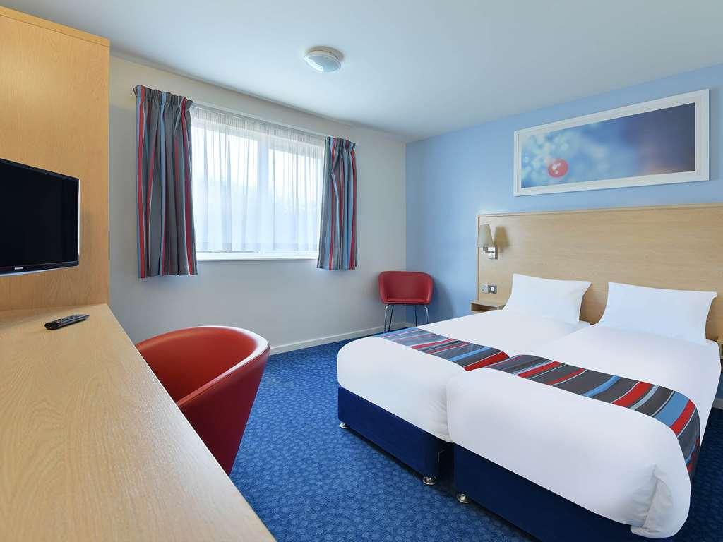 Travelodge Barnsley Ruang foto