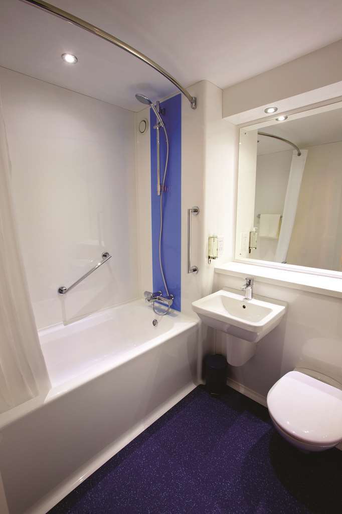 Travelodge Barnsley Ruang foto